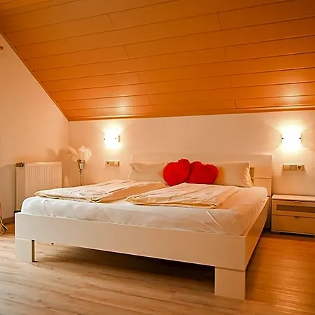 Gruener Baum Hotel